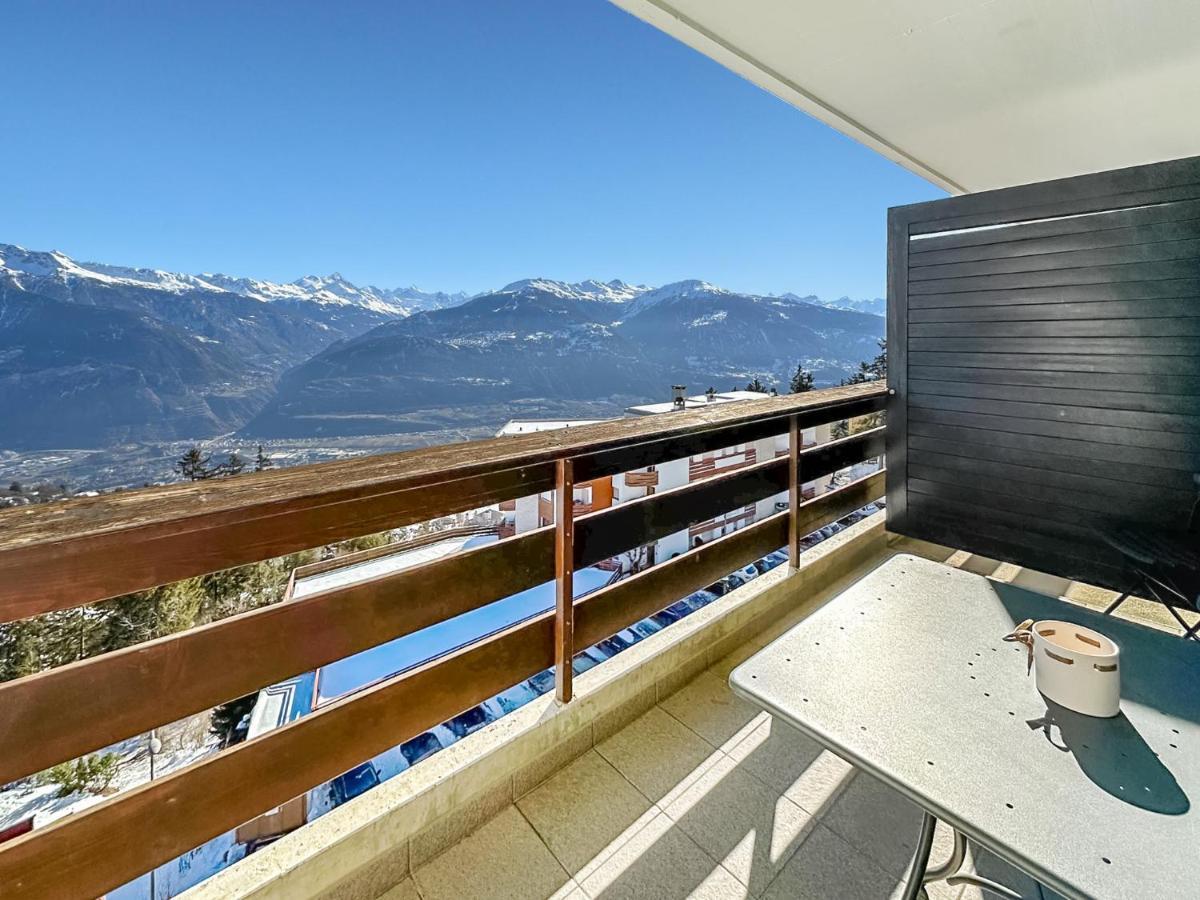 Apartamento Pied-A-Terre In Crans-Montana, Pool And View - Swiss Alps Exterior foto