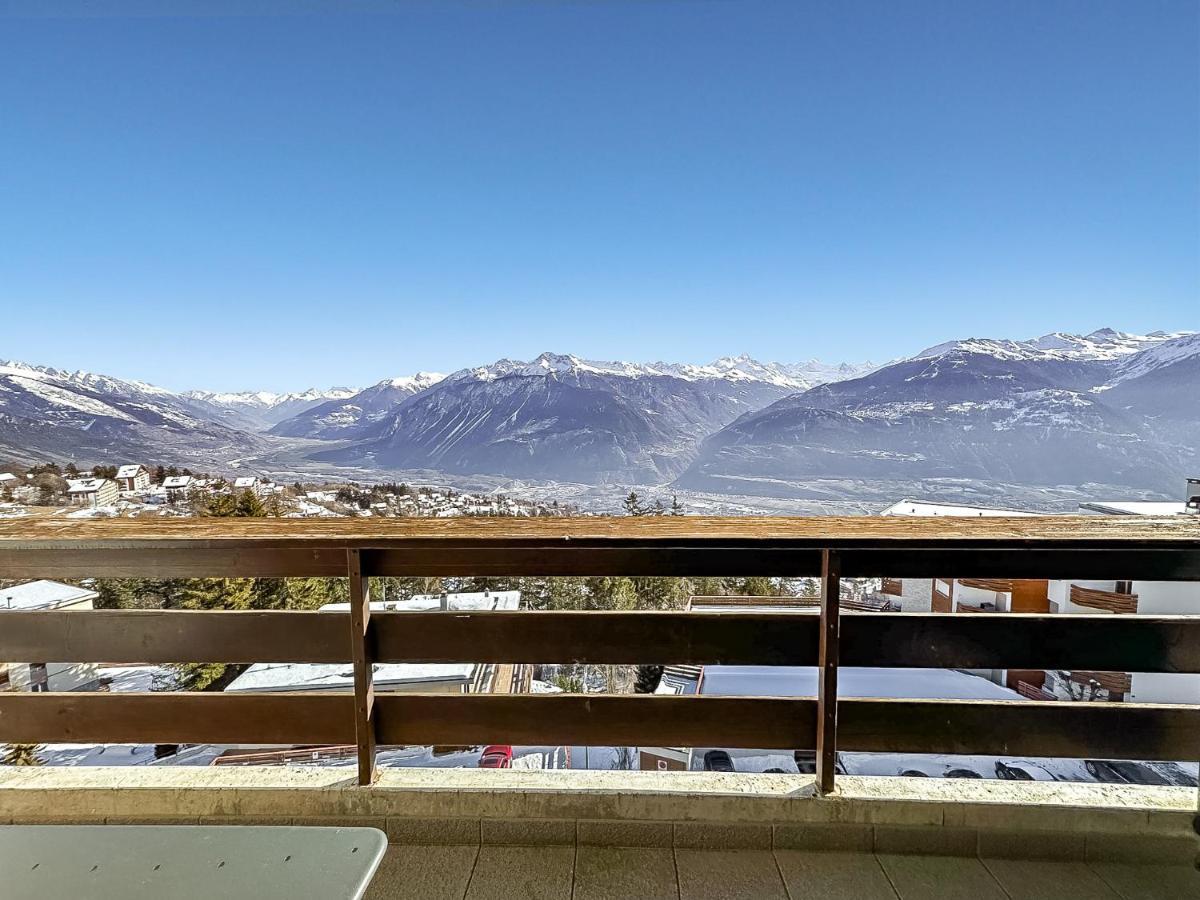 Apartamento Pied-A-Terre In Crans-Montana, Pool And View - Swiss Alps Exterior foto